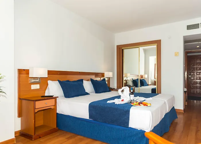 Costa Malaga - Adults Recommended - By Pierre & 4*