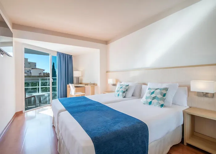 Costa Malaga - Adults Recommended - By Pierre & Hotel