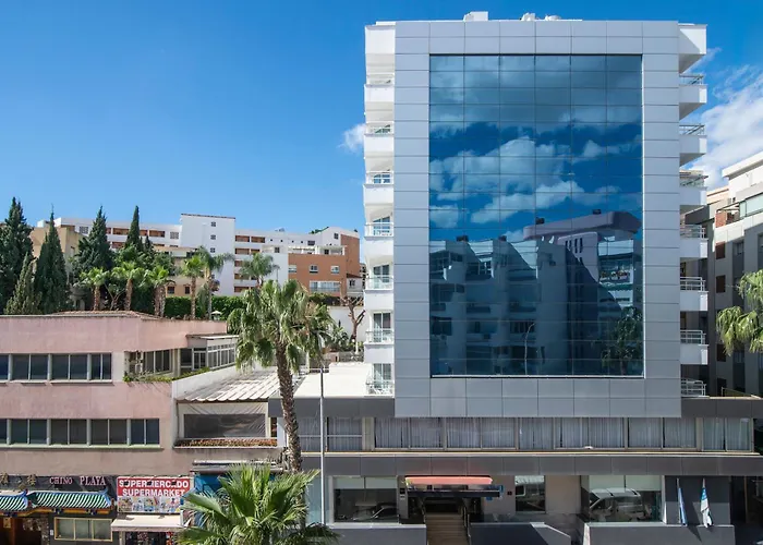 Costa Malaga - Adults Recommended - By Pierre & 4*