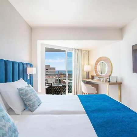 Costa Malaga - Adults Recommended - By Pierre & מלון 4*