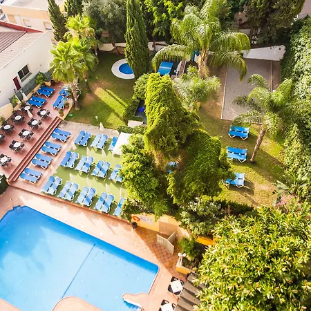 Costa Malaga - Adults Recommended - By Pierre & טורמולינוס