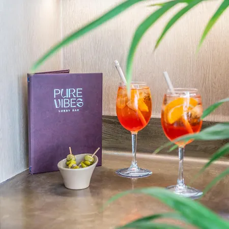 Costa Malaga - Adults Recommended - By Pierre & מלון טורמולינוס