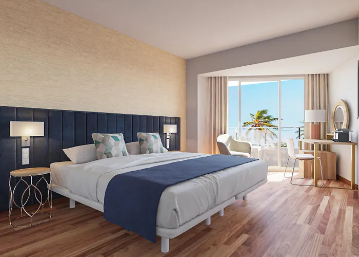 Costa Malaga - Adults Recommended - By Pierre & 4* Τορρεμολίνος