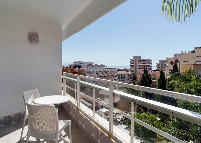 Costa Malaga - Adults Recommended - By Pierre & Ξενοδοχείο Τορρεμολίνος