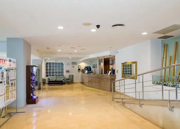 Costa Malaga - Adults Recommended - By Pierre & 4*