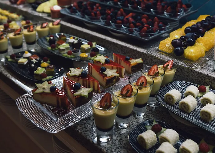 Costa Malaga - Adults Recommended - By Pierre & 4* Τορρεμολίνος